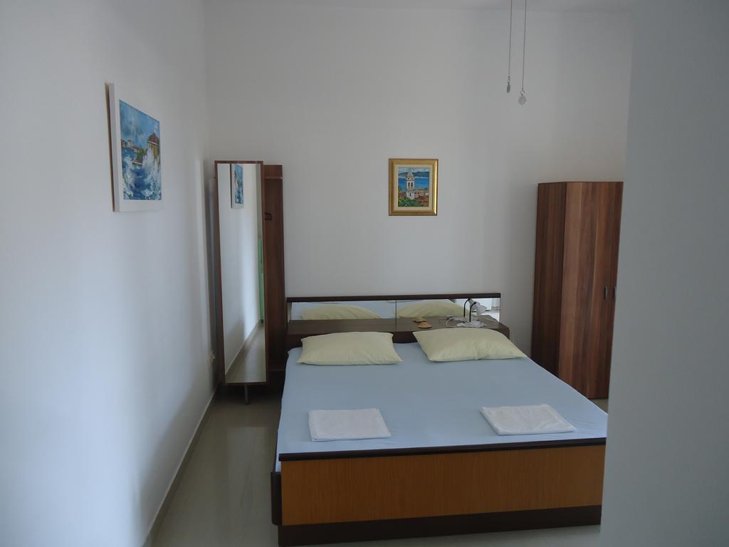 Omis Apartment On The Beach Dış mekan fotoğraf